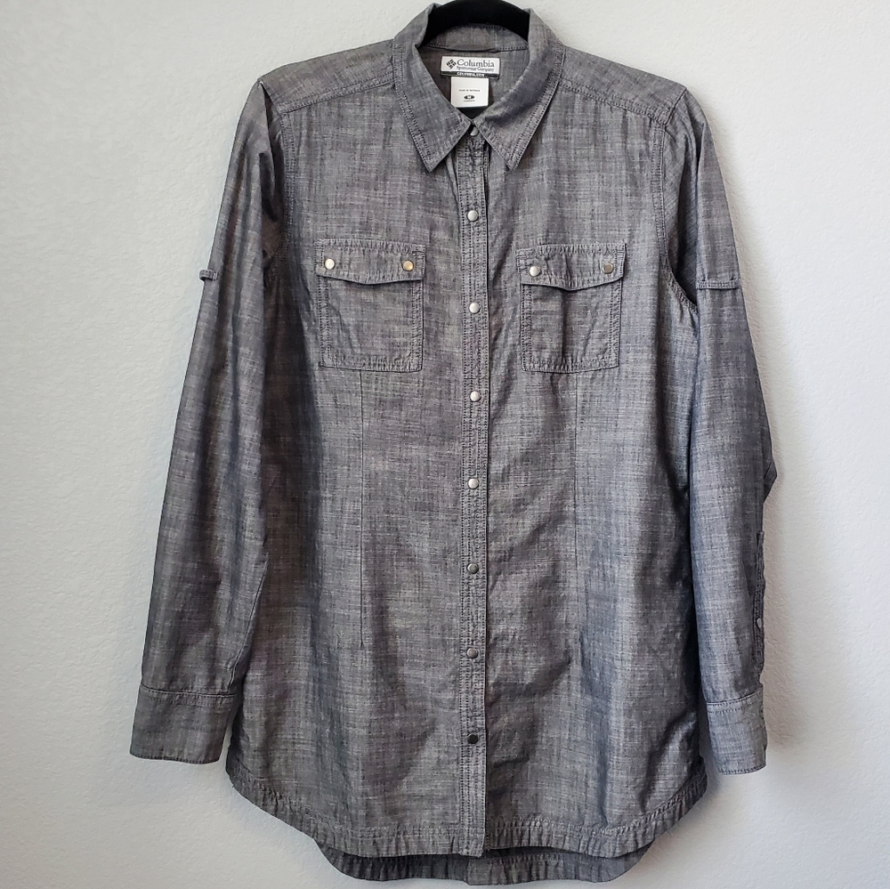 Columbia Women's Gray Button Up Shirt Blouse M